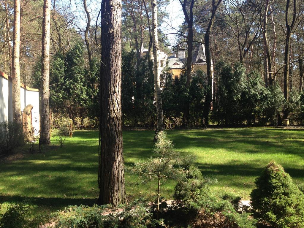Villa Le Matin Konstancin-Jeziorna Exteriör bild