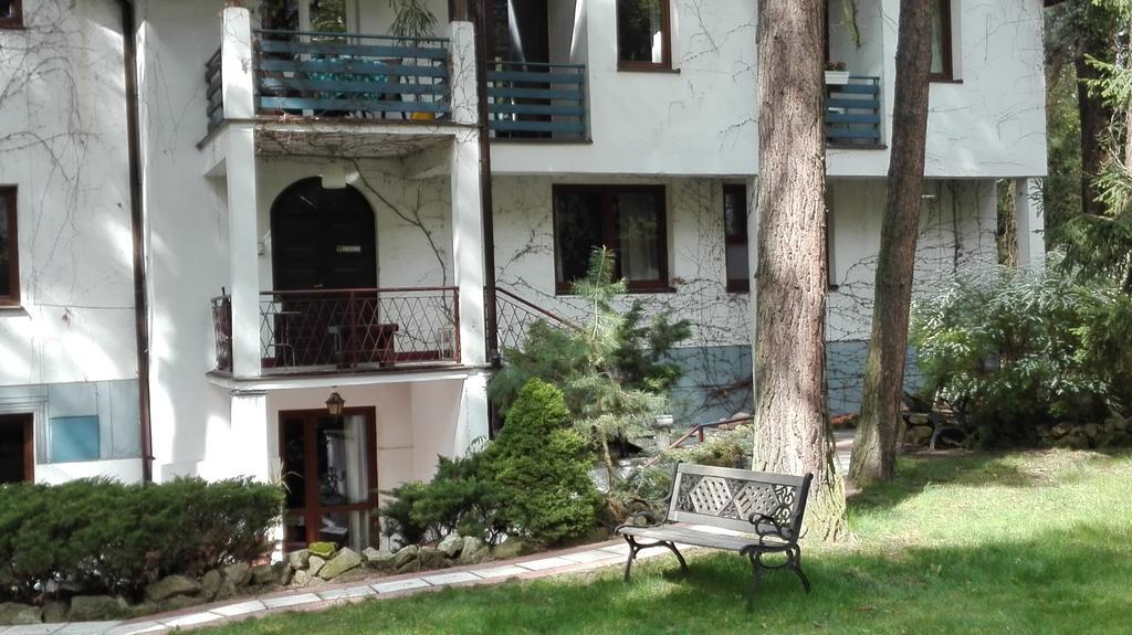 Villa Le Matin Konstancin-Jeziorna Exteriör bild