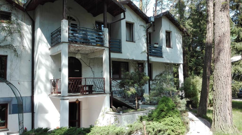 Villa Le Matin Konstancin-Jeziorna Exteriör bild