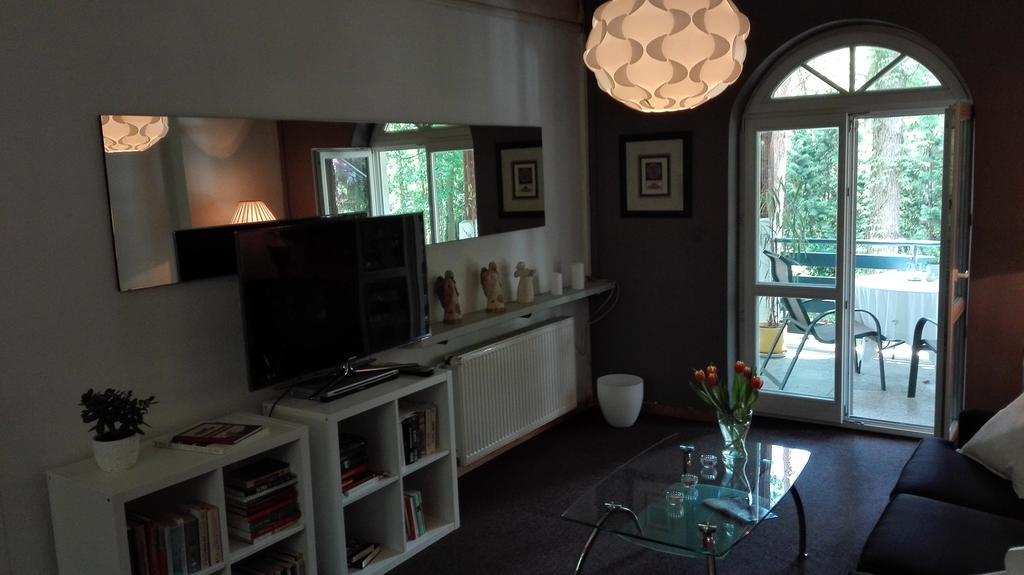 Villa Le Matin Konstancin-Jeziorna Exteriör bild