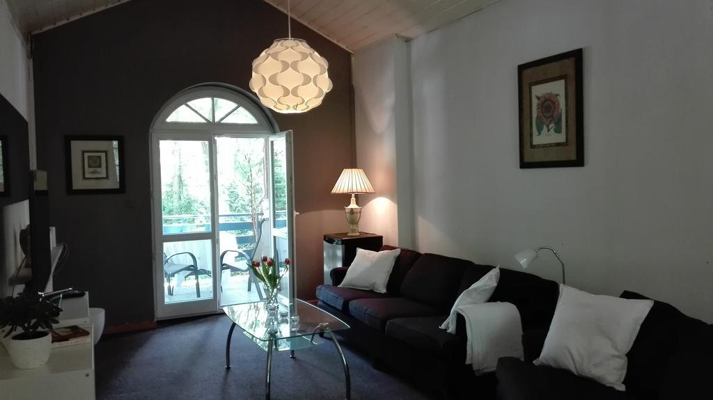 Villa Le Matin Konstancin-Jeziorna Exteriör bild