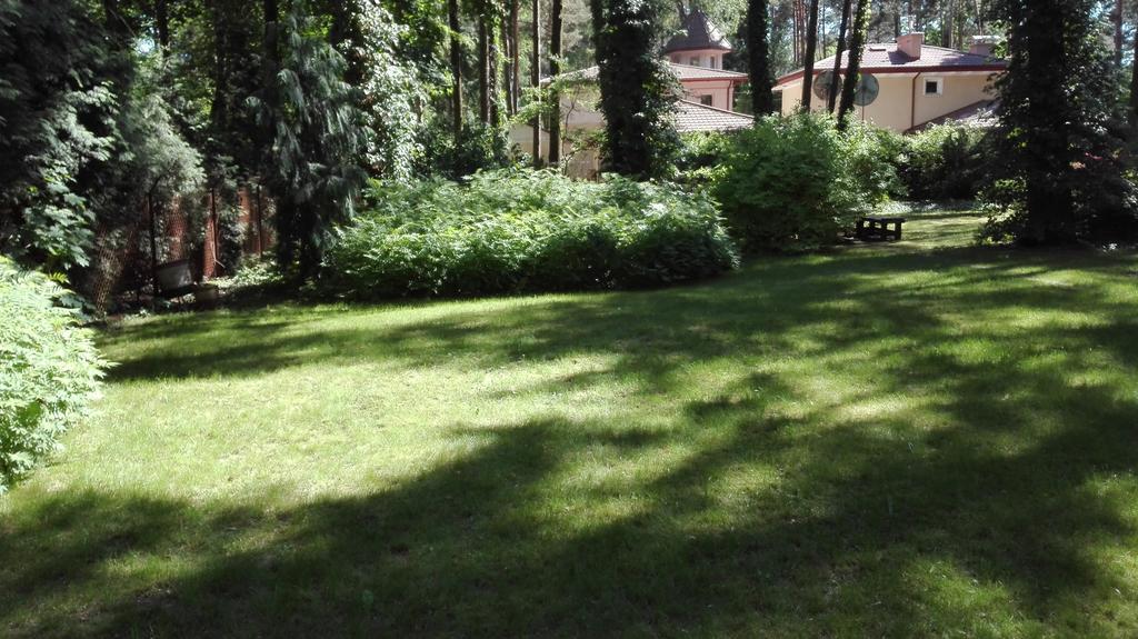 Villa Le Matin Konstancin-Jeziorna Exteriör bild